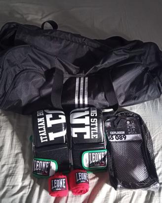 Guantoni da box con sacca Adidas