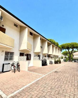 Casa a schiera tricamere con giardino in tranqu...