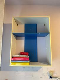 Libreria da appendere a muro