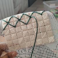 borsa beige e verde da finire 