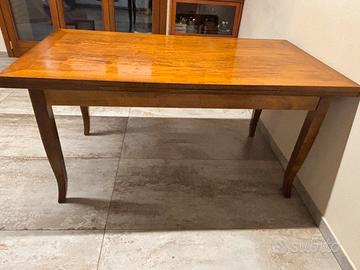 Tavolo in legno