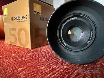 Nikon AF-D 28mm f2.8 + 50 mm f1.8 completi