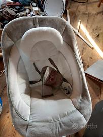 dondolo elettrico di neonato 