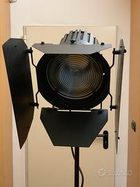 Faro Lupo Dayled 2000 luce studio/palco