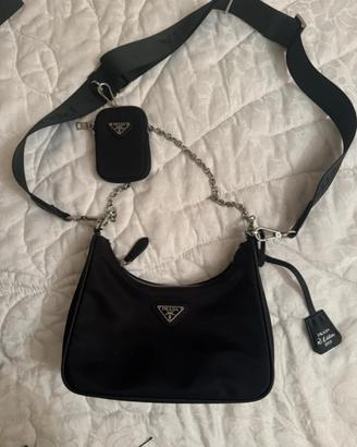 Borsa tracolla prada re edition 2005