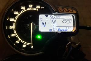 Triumph scrambler 400x