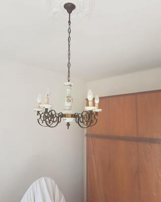 Lampadario camera.