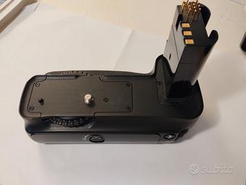 Battery grip MB200