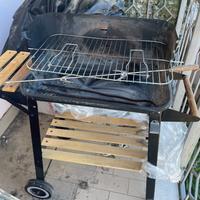 Barbecue a carbonella a carrello 90x85x33-utensili