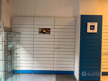 Arredamento completo negozio sportivo