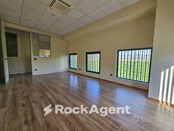 MULTILOCALE USO UFFICIO