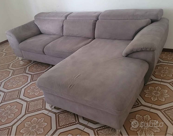 Divano con chaise longue