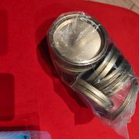 sacchetti per aspirapolvere e tappi per bormioli