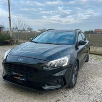 Ford focus st line