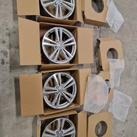 4 cerchi in lega originali audi da 18"