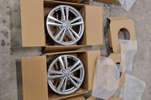 4 cerchi in lega originali audi da 18"