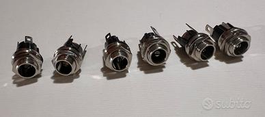 Jack Presa Femmina mont. a Pannello  2.1-2,5x5,5