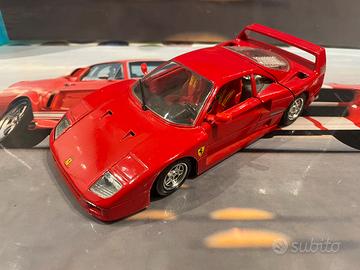 Modellino Ferrari F40 burago scala 1/24