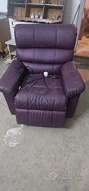 Poltrona relax con poggiapiedi elettrico 