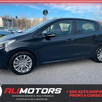 Peugeot 208 PureTech 82 5 porte Allure*Neo patenta