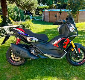 APRILIA SR GT 400 REPLICA