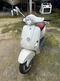 Vespa 50 LX