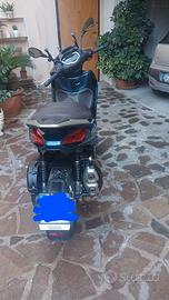 Beverly 400