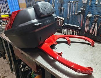 Portapacchi + bauletto Yamaha Tmax
