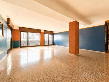 Immobile di 185 m² a Milano