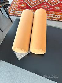 2 cuscino rullo arancione