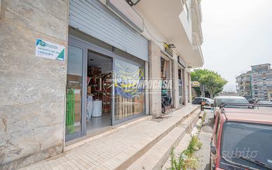 Locale commerciale in zona servita