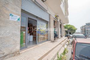 Locale commerciale in zona servita