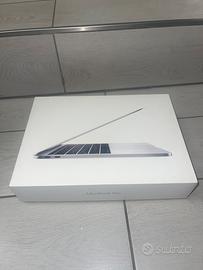 Macbook pro 2017 128GB