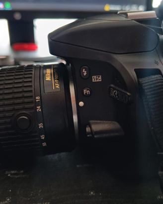 Nikon D3300 + Obiettivo 18-55mm