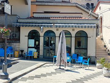 Locale commerciale in Piazza degli Eroi