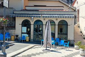 Locale commerciale in Piazza degli Eroi