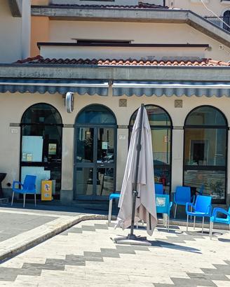 Locale commerciale in Piazza degli Eroi