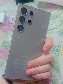 Samsung s24 ultra , usato poco, posso fare 80 euro