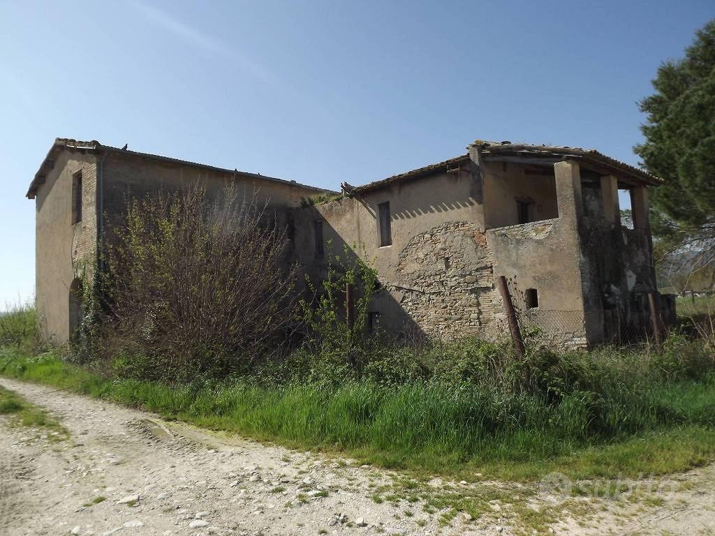 Rustico / Casale di 200 m² con 5 locali a Bevagna - Vista 4
