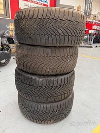 4 Gomme Invernali usate 245 40 18 97V Nexen Wingua