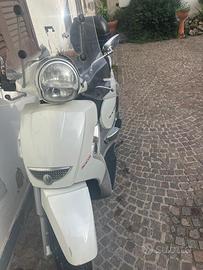 Aprilia scarabeo 300 s