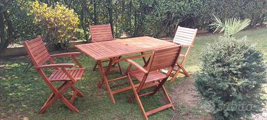 Arredo da esterno in legno