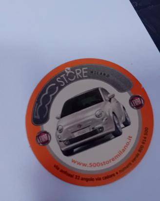 cartello FIAT 500 Store Milano simpatico e bello
