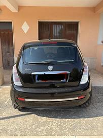 Lancia Ypsilon 1.3 diesel multijet