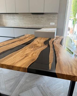 Snack cucina in legno massello e resina