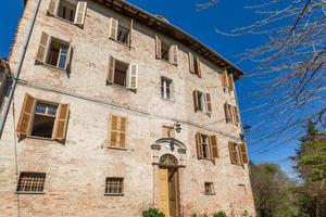 CASA SEMINDIPENDENTE A PONZANO MONFERRATO