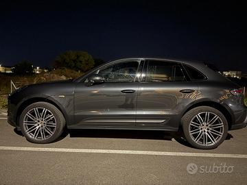 Porsche Macan 2.0 265 CV doppio treno cerchi/gomme