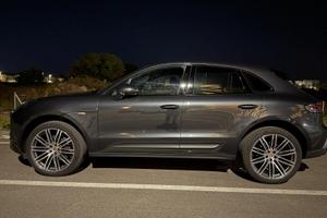 Porsche Macan 2.0 265 CV doppio treno cerchi/gomme