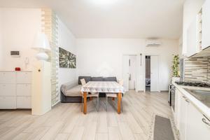 3 LOCALI A REGGIO NELL'EMILIA