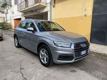 Audi Q5 40 TDI 204 CV quattro S tronic Business Sp